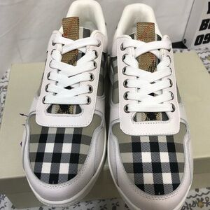 Burberry Women's Authentic Sneakers